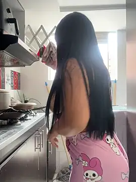 Snapshot of BrendaCrean chatting on 17, 2, 2025 BrendaCrean online show from 17, 2, 2025