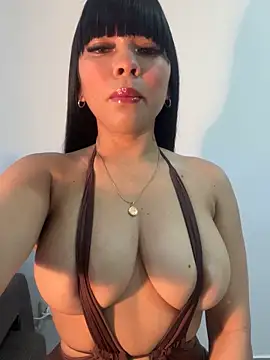 Snapshot of BrendaCrean chatting on 28, 10, 2025 BrendaCrean online show from 28, 10, 2025