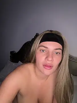 little lola x online show from 26, 10, 2025