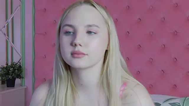 Sky Cutie online show from 11, 4, 2026