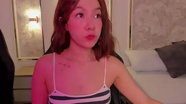 Snapshot of doll_eyees_ chatting on 20, 9, 2025 doll eyees online show from 20, 9, 2025