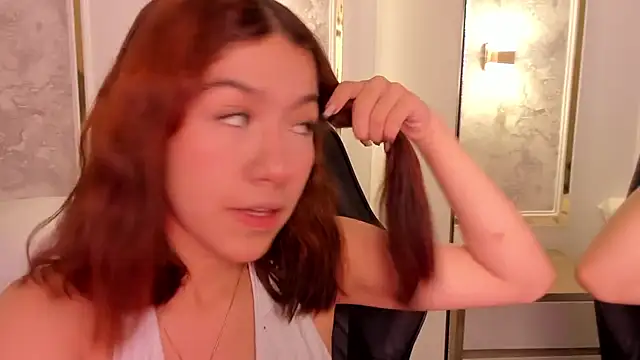 Snapshot of doll_eyees_ chatting on 26, 9, 2025 doll eyees online show from 26, 9, 2025