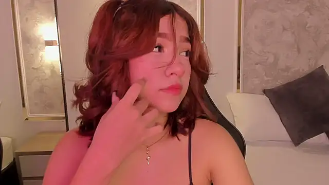 Snapshot of doll_eyees_ chatting on 27, 9, 2025 doll eyees online show from 27, 9, 2025