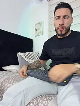 Snapshot of Thiago_Hill chatting on 20, 6, 2026 Thiago Hill online show from 20, 6, 2026