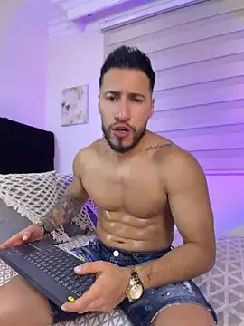 Snapshot of Thiago_Hill chatting on 21, 6, 2026 Thiago Hill online show from 21, 6, 2026