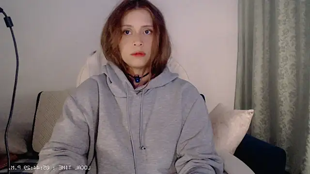 Flor3citarockera online show from 27, 11, 2025