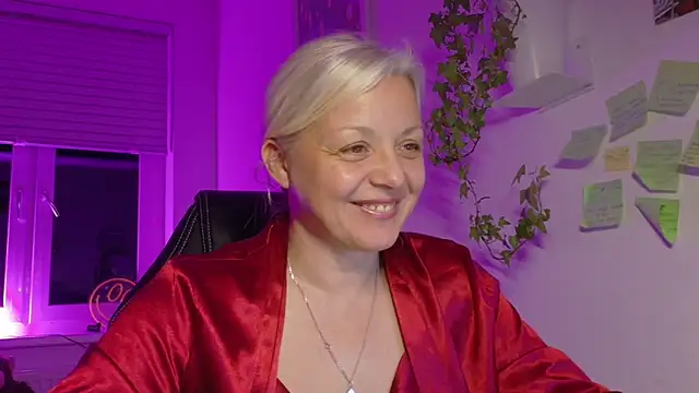 Linsy Kim online show from 3, 3, 2026