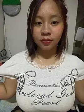 Snapshot of maianhcute chatting on 25, 10, 2025 maianhcute online show from 25, 10, 2025