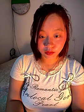 Snapshot of maianhcute chatting on 26, 10, 2025 maianhcute online show from 26, 10, 2025