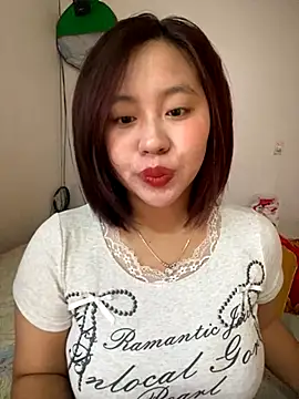 Snapshot of maianhcute chatting on 17, 11, 2025 maianhcute online show from 17, 11, 2025