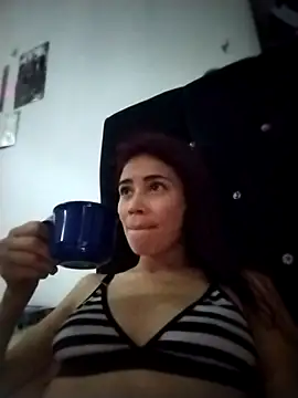 dulcelatin21 online show from 15, 11, 2025