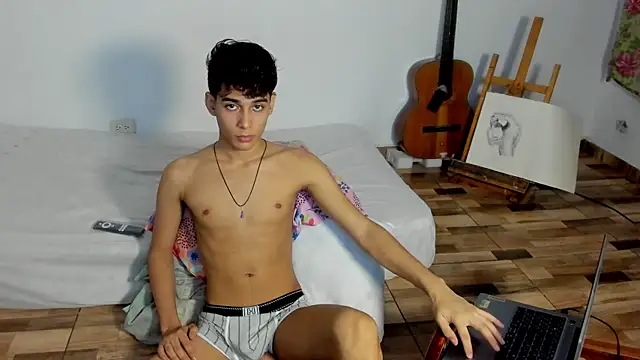 Snapshot of AliottTwink chatting on 3, 12, 2025 AliottTwink online show from 3, 12, 2025