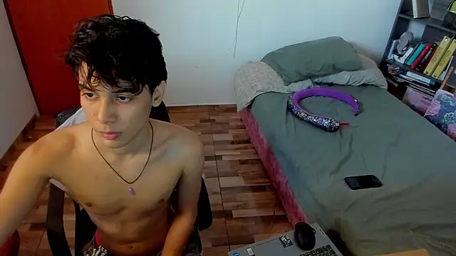 Snapshot of AliottTwink chatting on 11, 3, 2026 AliottTwink online show from 11, 3, 2026