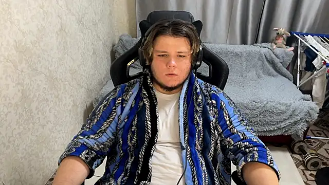 desiredude9 online show from 14, 9, 2025