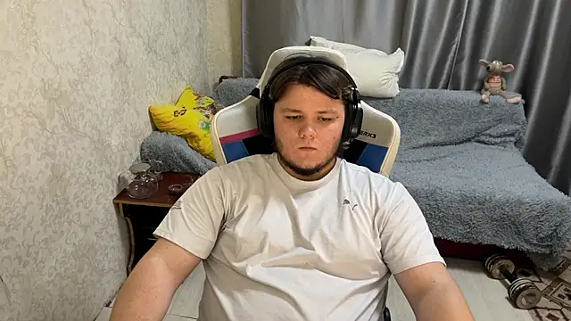 desiredude9 online show from 23, 9, 2025