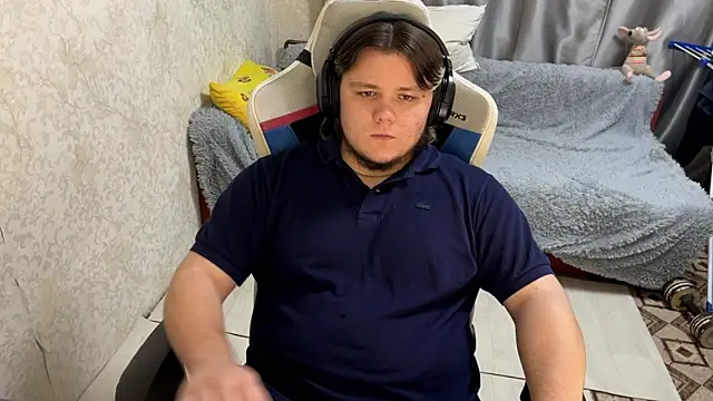 desiredude9 online show from 6, 10, 2025