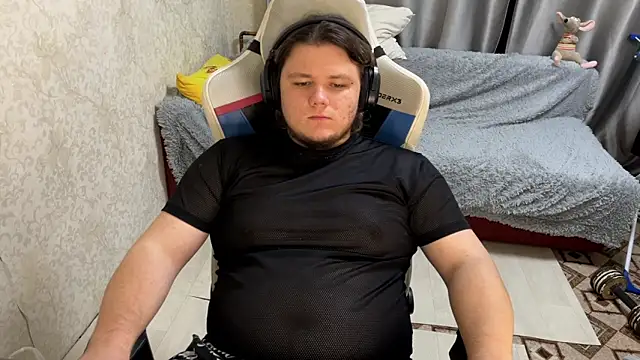 desiredude9 online show from 7, 10, 2025