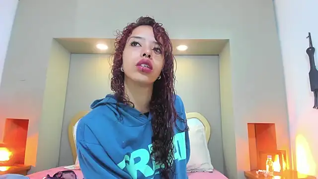 AteneaGreyy online show from 24, 10, 2025