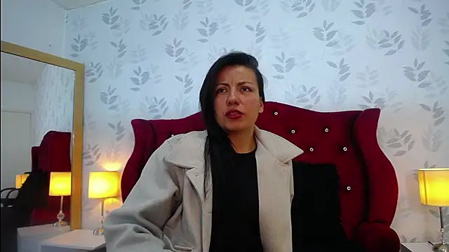 MargarettCooper online show from 4, 12, 2025