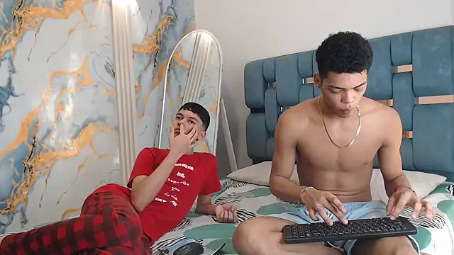 PRETTY FEM online show from 24, 4, 2026