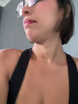 Snapshot of luvely chatting on 29, 7, 2026 luvely online show from 29, 7, 2026