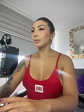 Snapshot of Sarahlove_90 chatting on 10, 11, 2025 Sarahlove 90 online show from 10, 11, 2025