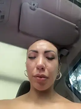 Snapshot of Sarahlove_90 chatting on 27, 11, 2025 Sarahlove 90 online show from 27, 11, 2025