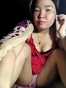 Snapshot of lylylove chatting on 2, 5, 2026 lylylove online show from 2, 5, 2026