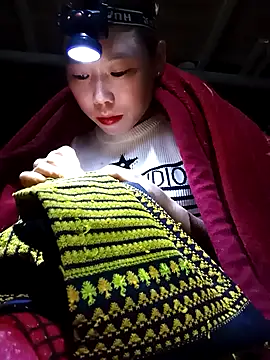 Ngocmi909 online show from 2, 12, 2025