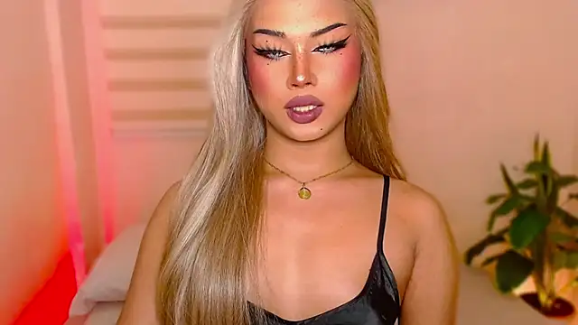 Snapshot of MissRumi_Hunter chatting on 23, 10, 2025 MissRumi Hunter online show from 23, 10, 2025