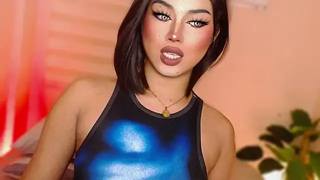 Snapshot of MissRumi_Hunter chatting on 10, 11, 2025 MissRumi Hunter online show from 10, 11, 2025