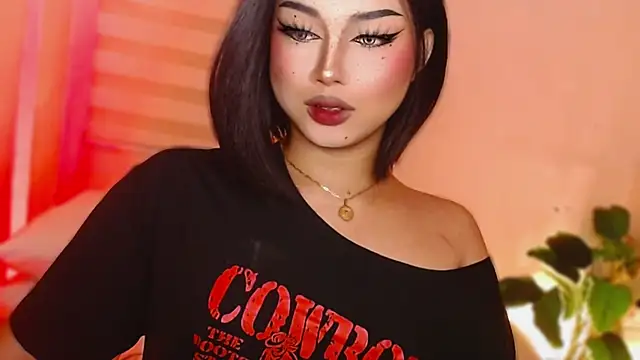 Snapshot of MissRumi_Hunter chatting on 21, 11, 2025 MissRumi Hunter online show from 21, 11, 2025