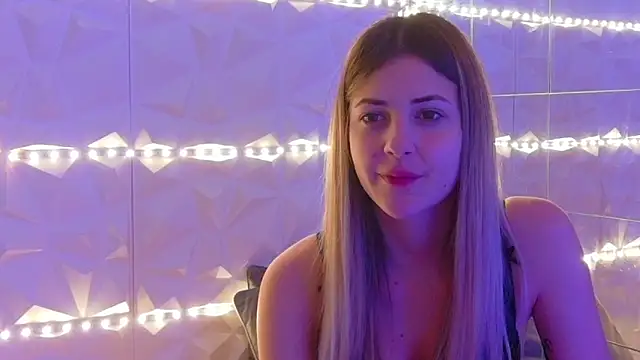 Aishha  online show from 1, 12, 2025