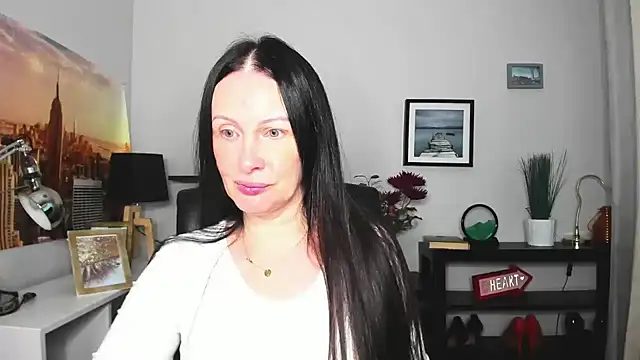 Velvet Jasmine online show from 24, 9, 2025