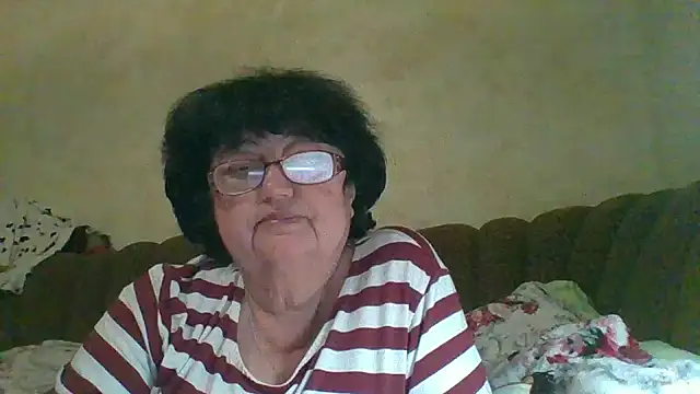 MilaSky5303 online show from 5, 11, 2025