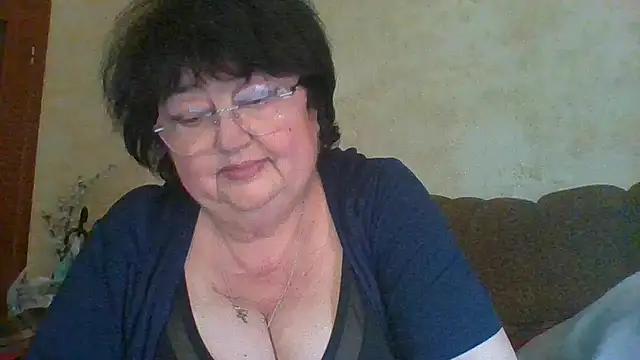 MilaSky5303 online show from 12, 4, 2026