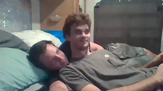 Snapshot of DeafGuyProud389 chatting on 9, 9, 2025 DeafGuyProud389 online show from 9, 9, 2025