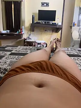 Snapshot of indianshycouple chatting on 7, 7, 2026 indianshycouple online show from 7, 7, 2026
