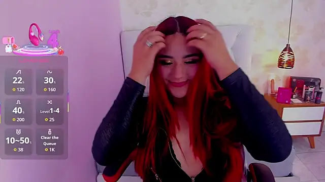 LINZI LENNOX online show from 25, 10, 2025