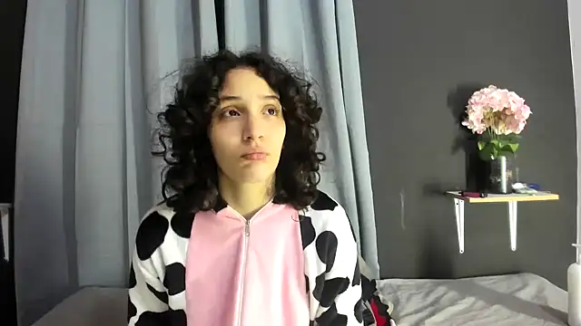 TeensNews18 online show from 4, 12, 2025