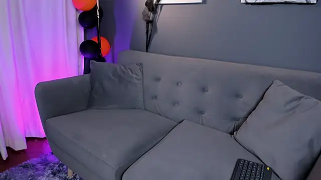 Snapshot of flower_smith_ chatting on 18, 10, 2025 flower smith online show from 18, 10, 2025