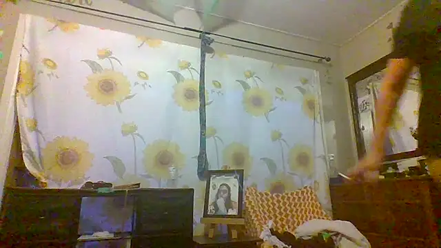 Snapshot of Bored_Grandma chatting on 18, 9, 2025 Bored Grandma online show from 18, 9, 2025