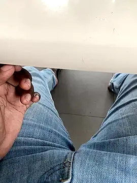 Snapshot of Senurak99 chatting on 18, 9, 2025 Senurak99 online show from 18, 9, 2025