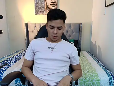 Snapshot of stewart_mateo_ chatting on 19, 10, 2025 stewart mateo online show from 19, 10, 2025