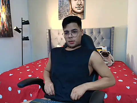 Snapshot of stewart_mateo_ chatting on 5, 11, 2025 stewart mateo online show from 5, 11, 2025