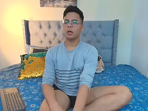 Snapshot of stewart_mateo_ chatting on 19, 11, 2025 stewart mateo online show from 19, 11, 2025