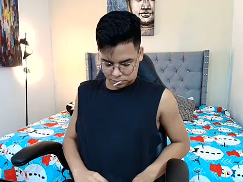 Snapshot of stewart_mateo_ chatting on 4, 12, 2025 stewart mateo online show from 4, 12, 2025