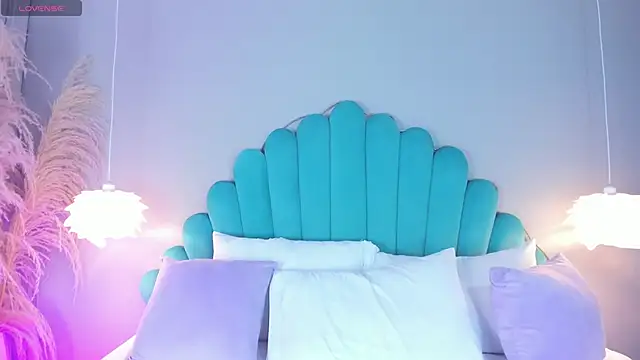 Snapshot of AlassiaHocthner chatting on 12, 11, 2025 AlassiaHocthner online show from 12, 11, 2025