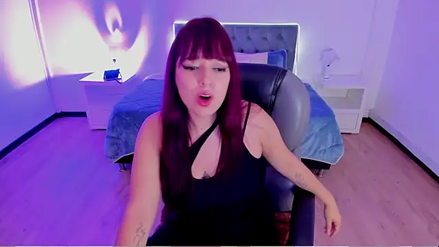 Blair red  online show from 23, 11, 2025