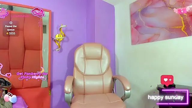 Snapshot of VICTORIAOBEY chatting on 17, 11, 2025 VICTORIAOBEY online show from 17, 11, 2025